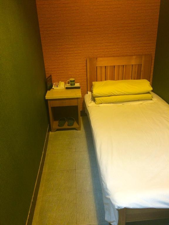 Discovery Youth Hostel Beijing Bagian luar foto