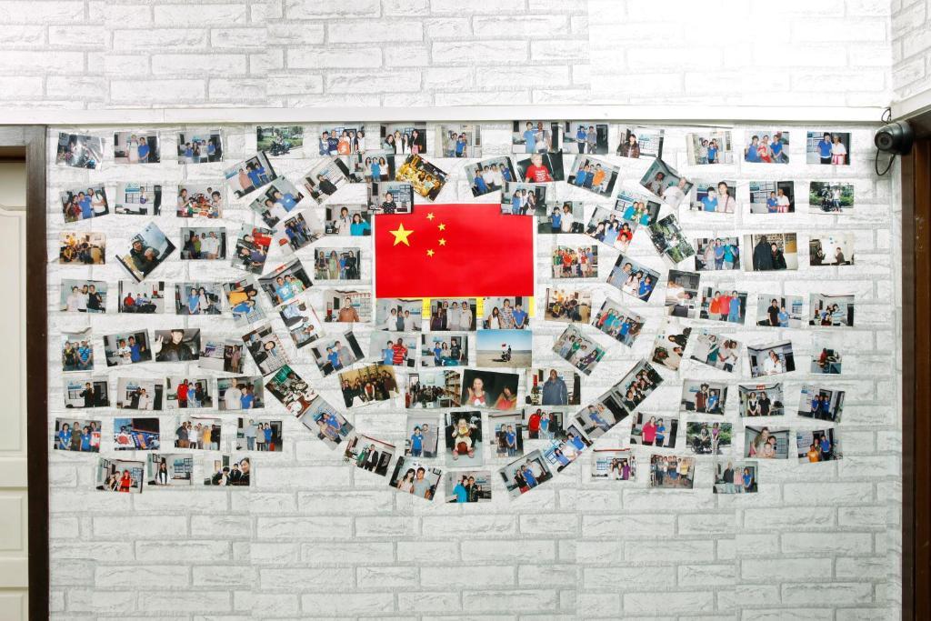 Discovery Youth Hostel Beijing Bagian luar foto