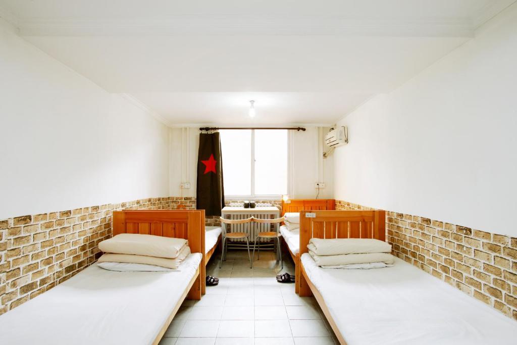 Discovery Youth Hostel Beijing Bagian luar foto